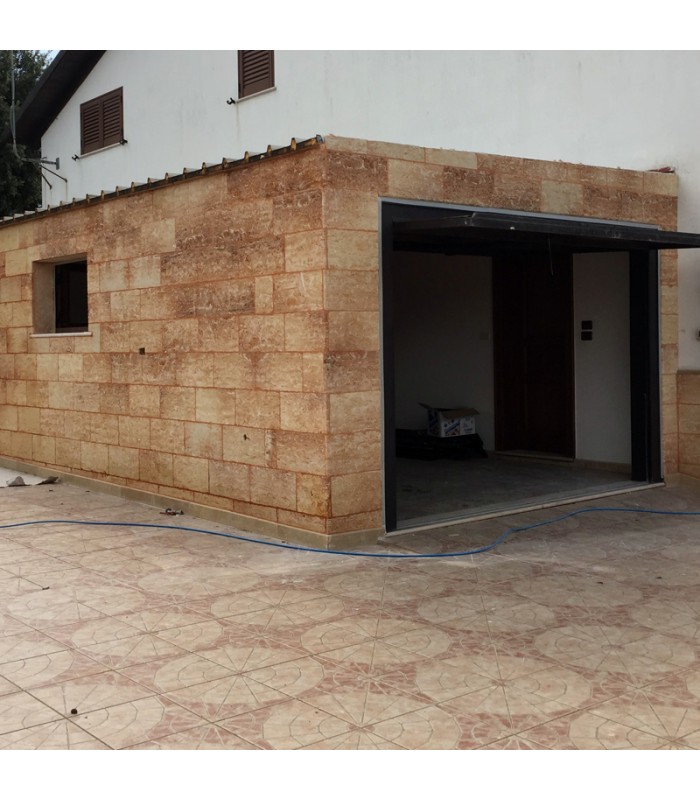 - Mq 12 - Rivestimento in carparo rosso chiaro