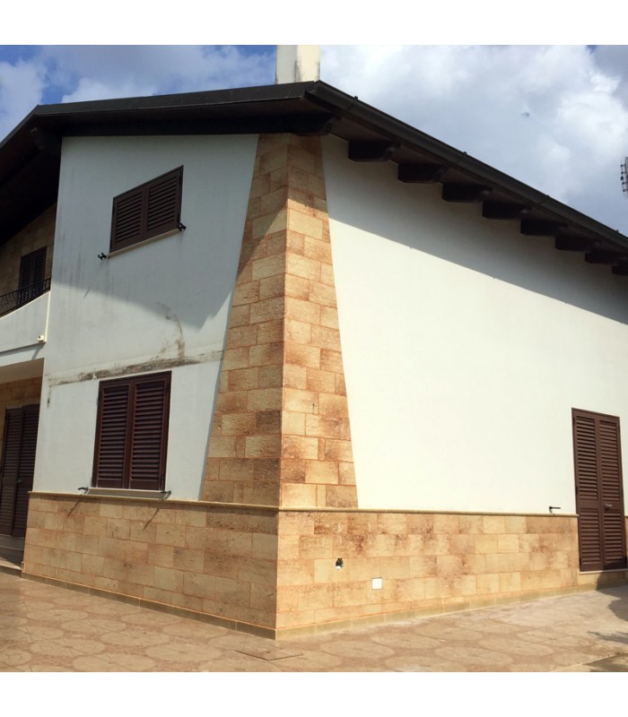 - Mq 12 - Rivestimento in carparo rosso chiaro