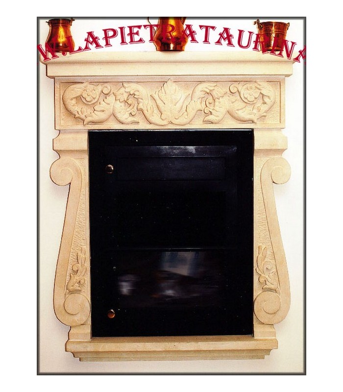 Cornice in pietra leccese per camino: pietra leccese, tufo, carparo CODICE C09