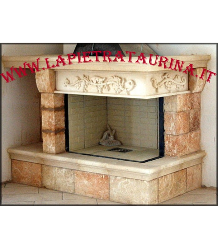 Cornice in pietra per camino: pietra leccese CODICE C11