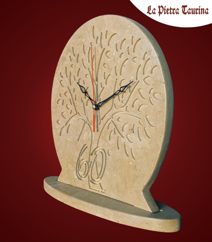 Orologio in pietra leccese con albero di ulivo