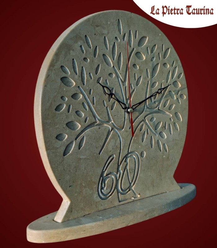 Orologio in pietra leccese con albero di ulivo