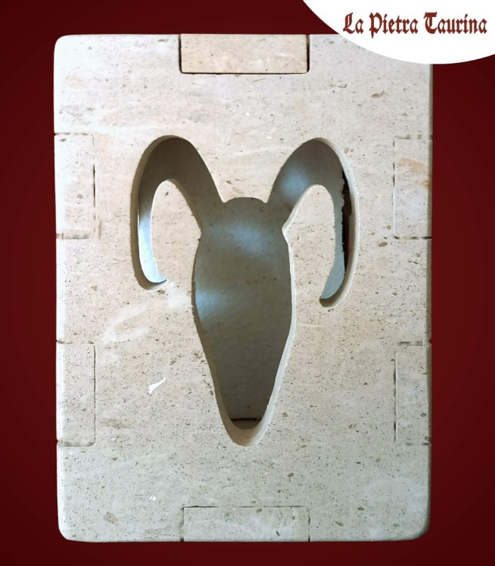 Lampada in pietra leccese con segno zodiacale ariete