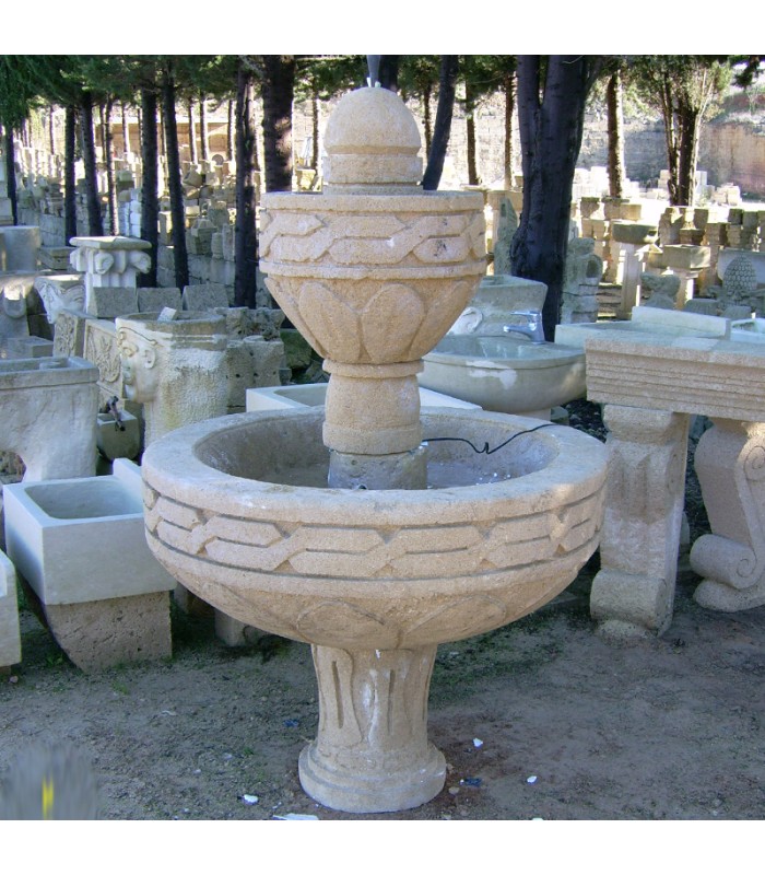 Fontana in pietra F02